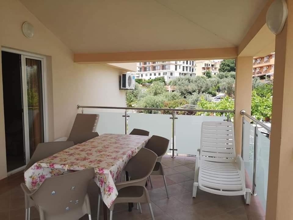 Apartmani Becici 外观 照片