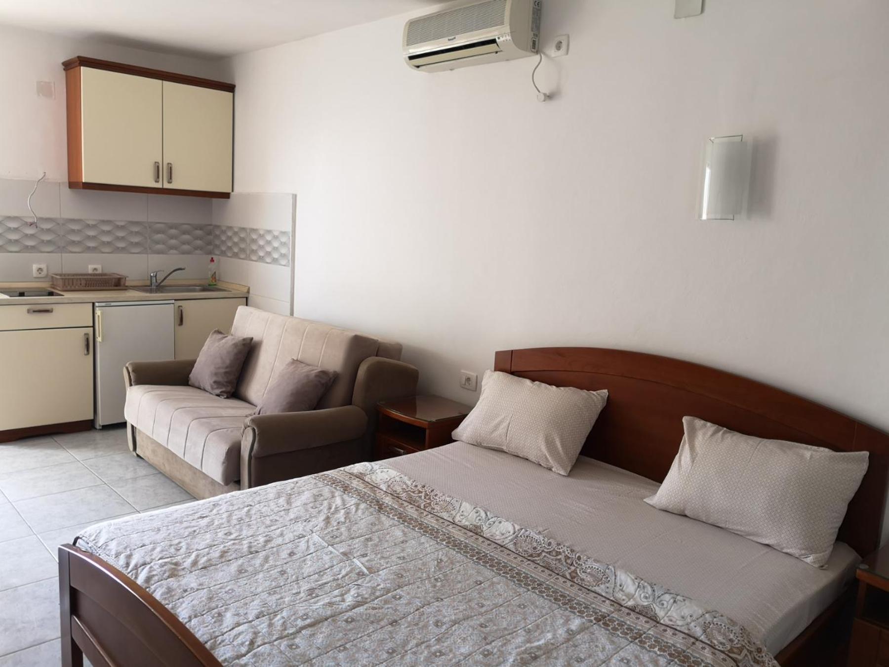 Apartmani Becici 客房 照片
