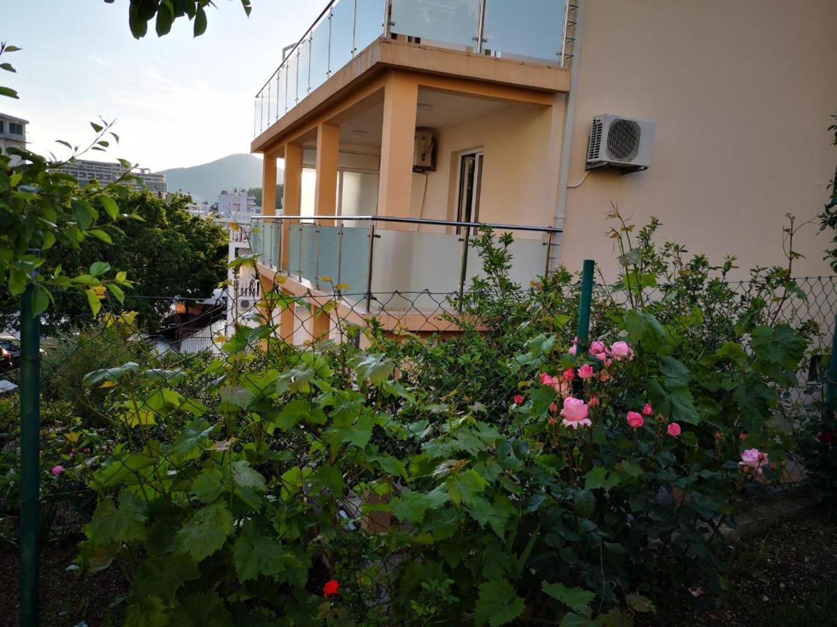 Apartmani Becici 外观 照片